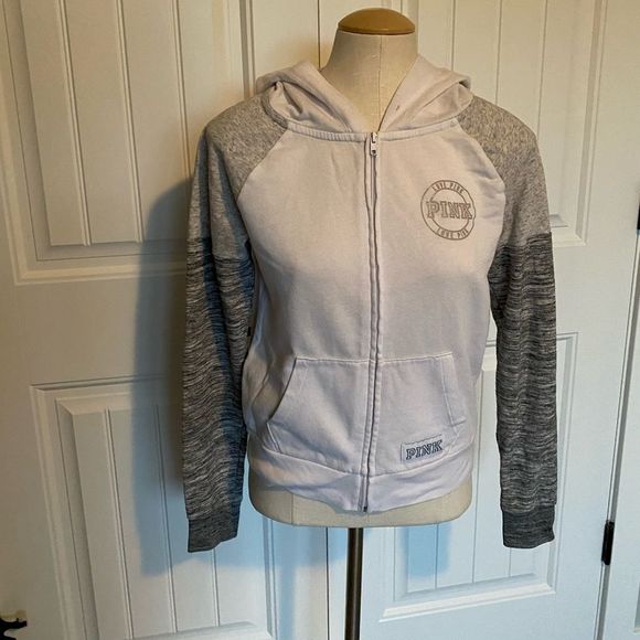 🍁50% Off Sale 🍁 Pink Hoodie - Picture 1 of 3